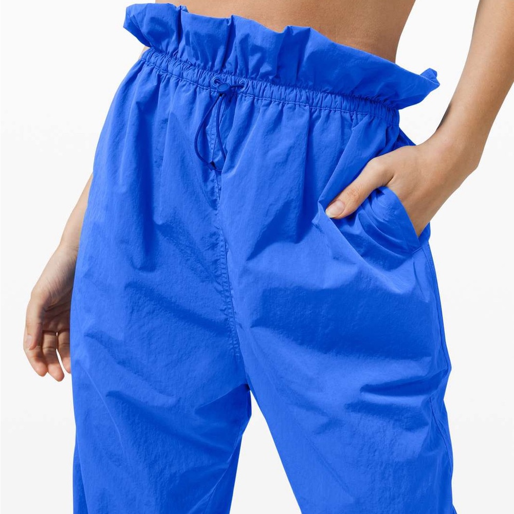 RARE LULULEMON BREAK THE MOLD HIGH RISE CROP PANTS